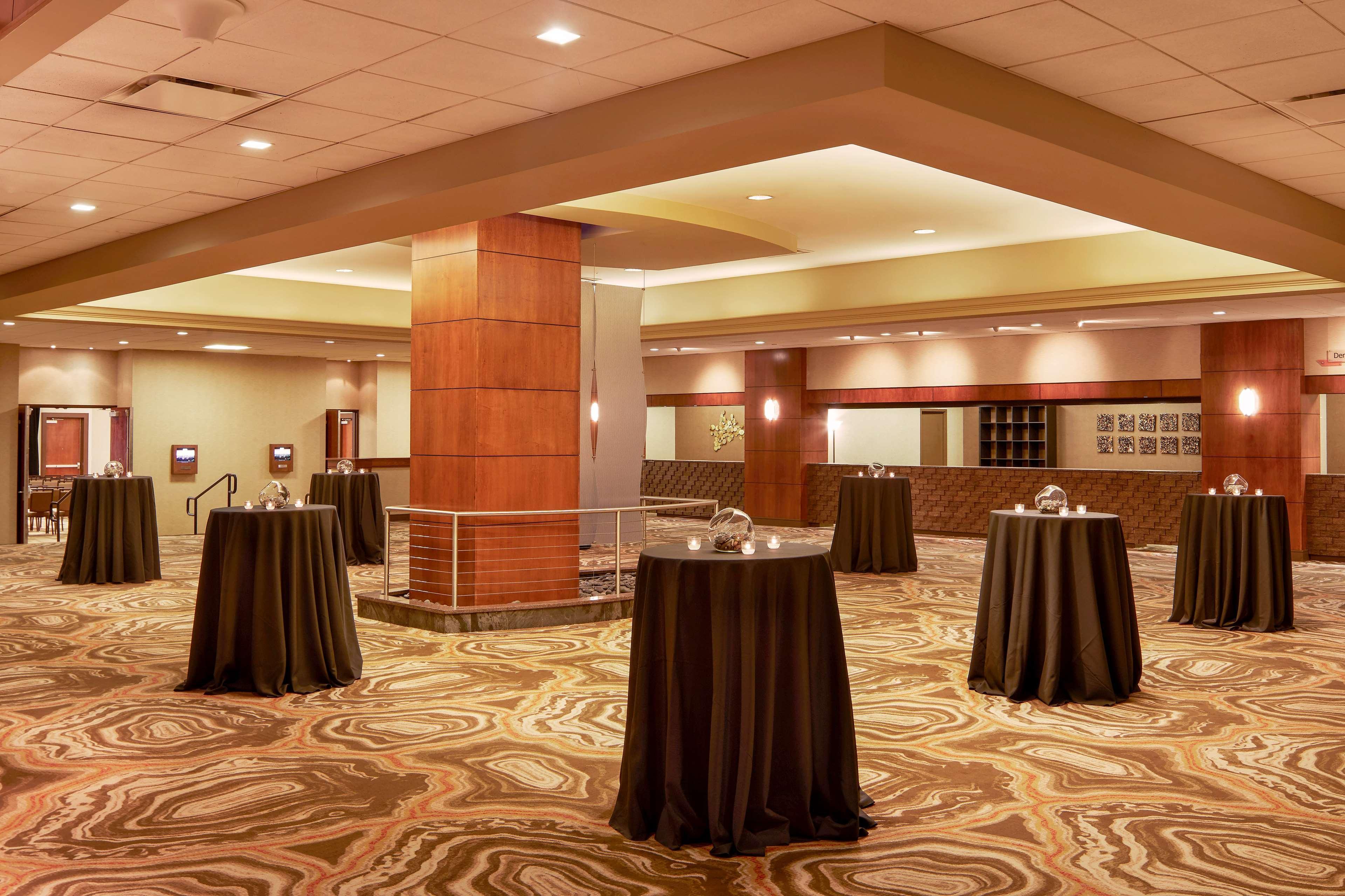 Hilton Denver City Center Екстериор снимка