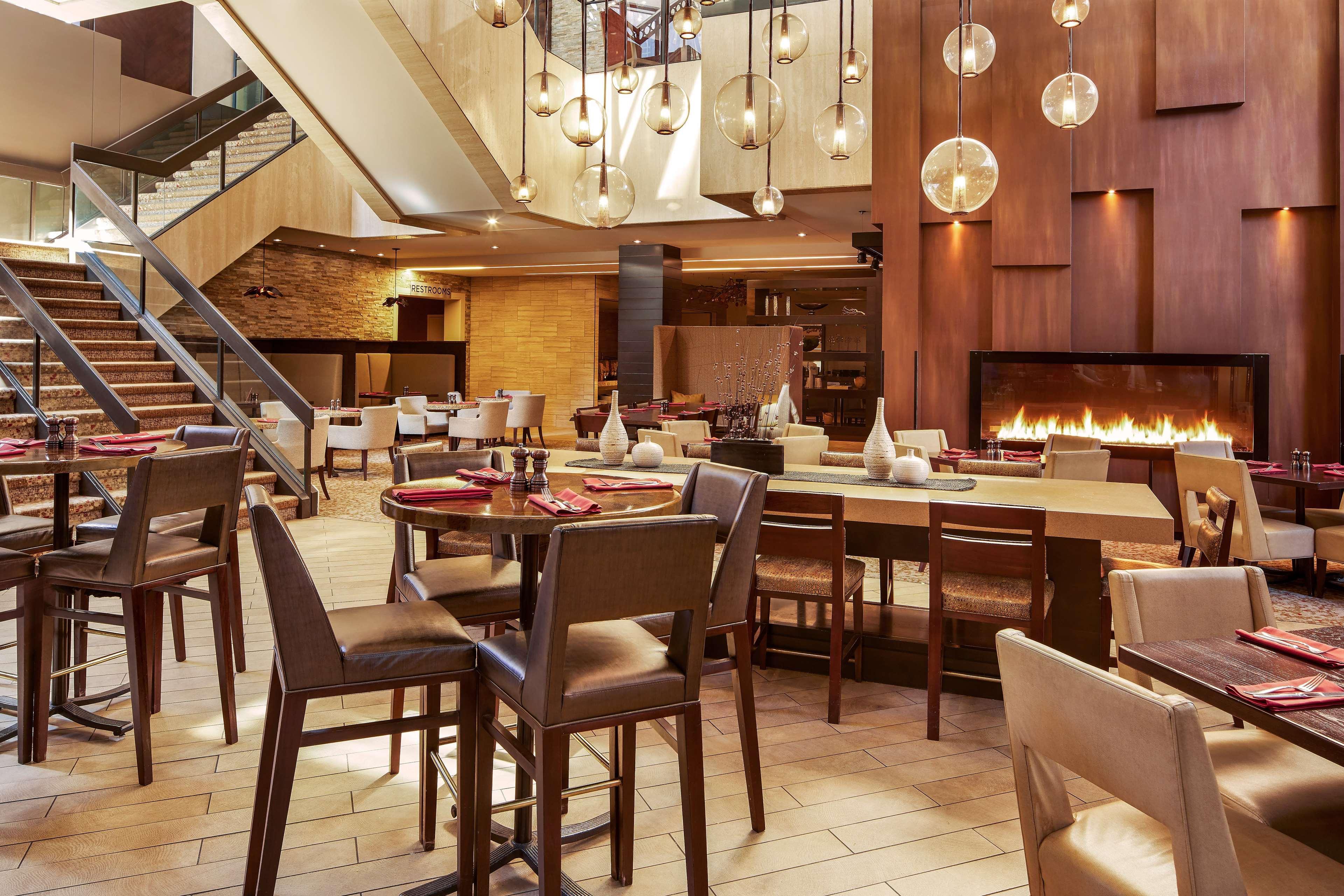 Hilton Denver City Center Екстериор снимка