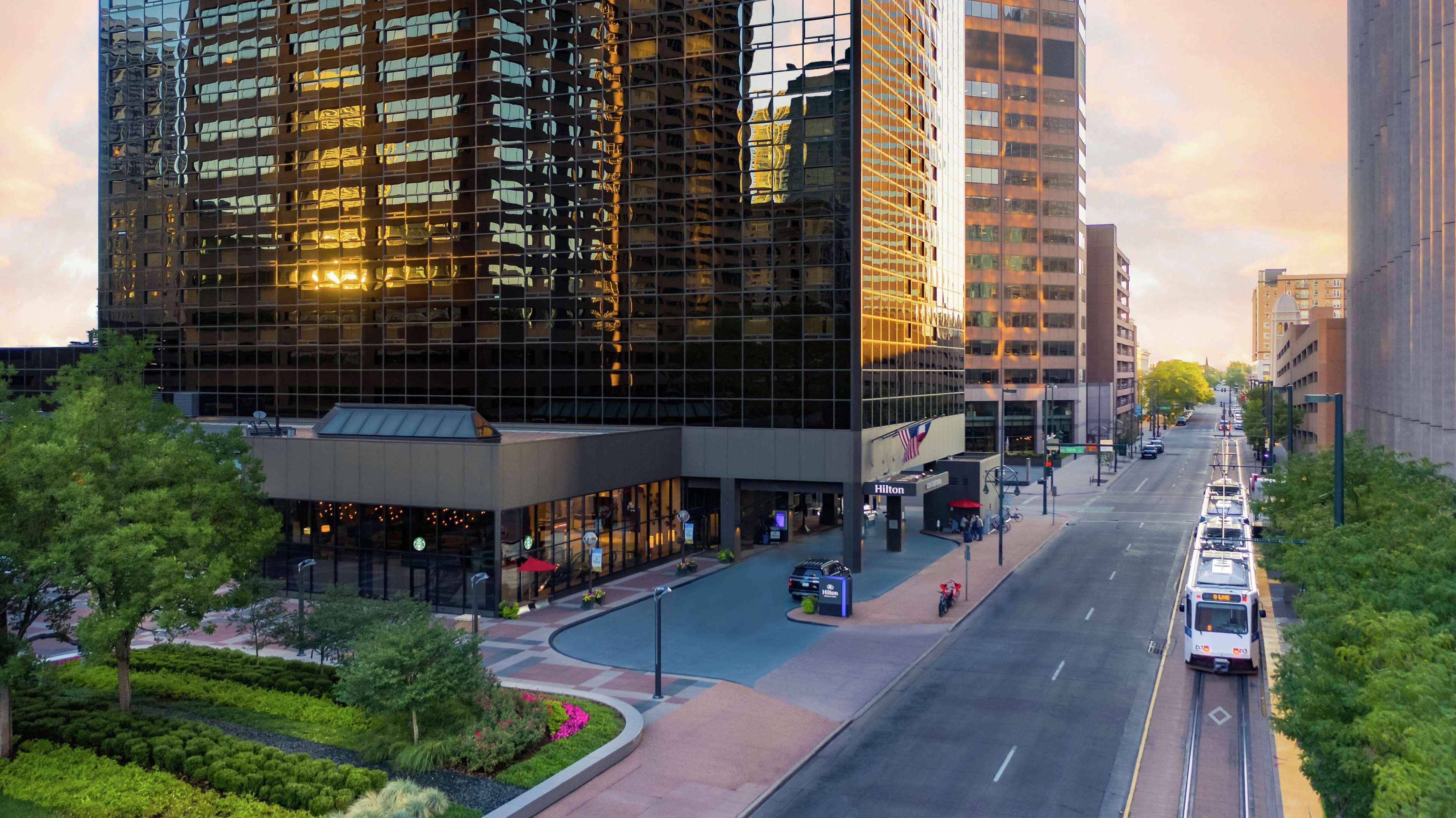 Hilton Denver City Center Екстериор снимка