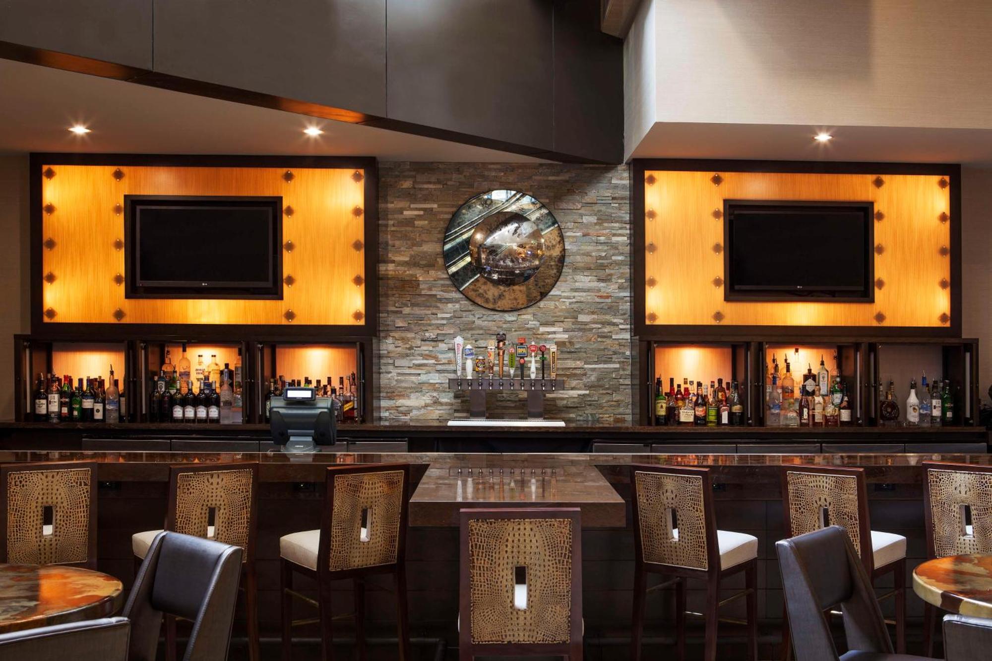Hilton Denver City Center Екстериор снимка