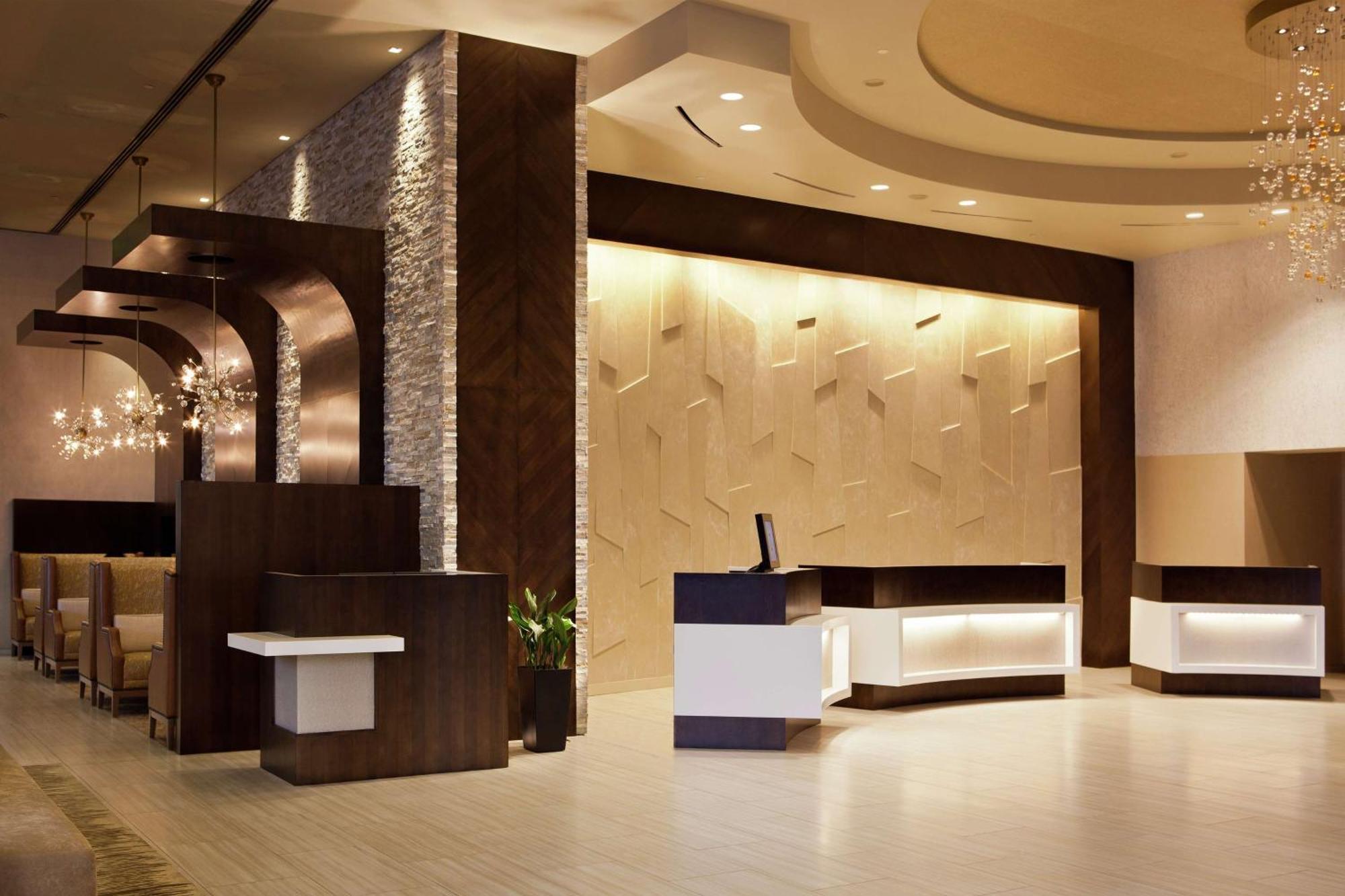 Hilton Denver City Center Екстериор снимка